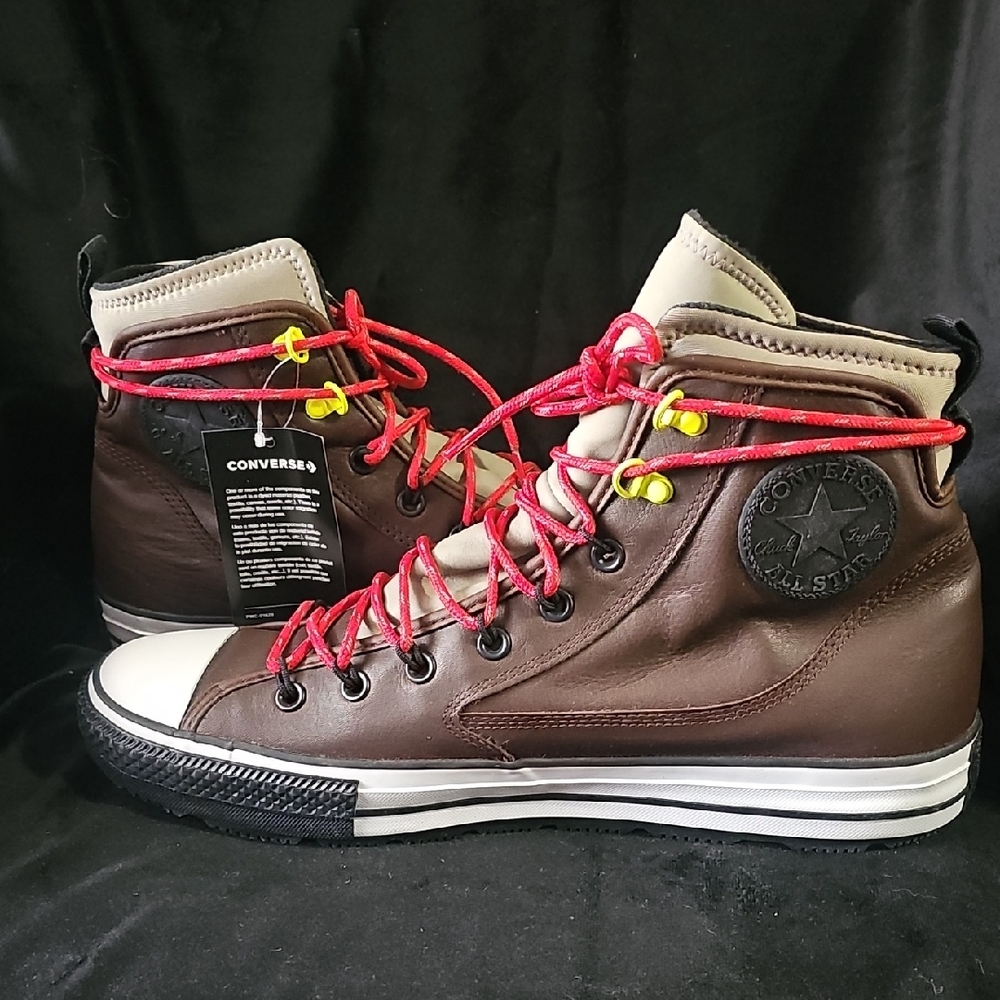 Converse All Star Brown and Red High-Tops